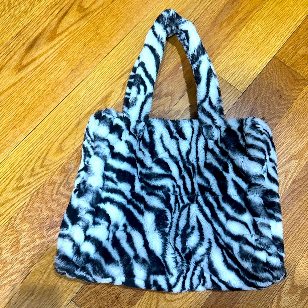 Cool Fluffy Zebra pattern USED tote bag